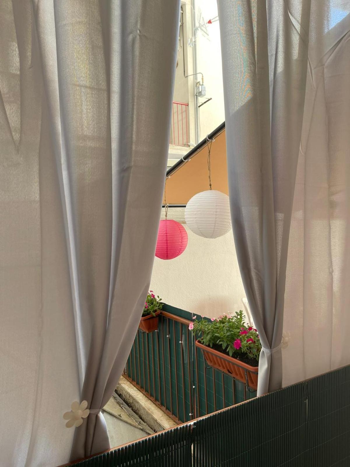 Casa Dei Nonni Di Yuri Bed and Breakfast Palermo Exteriör bild